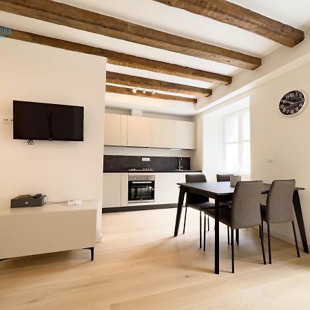 Cavana 10 Tirabora Short Rent Triest Exterior foto