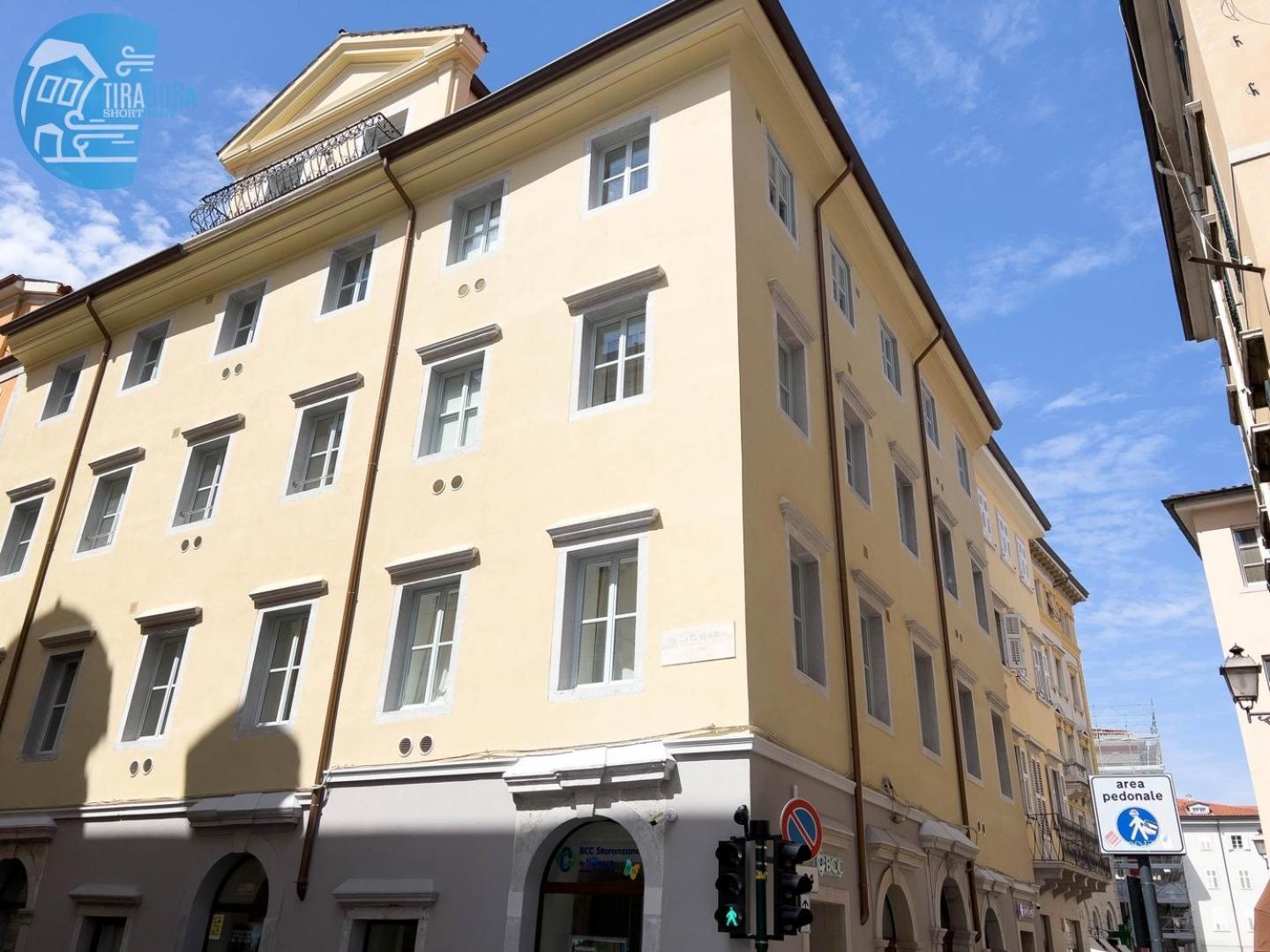 Cavana 10 Tirabora Short Rent Triest Exterior foto